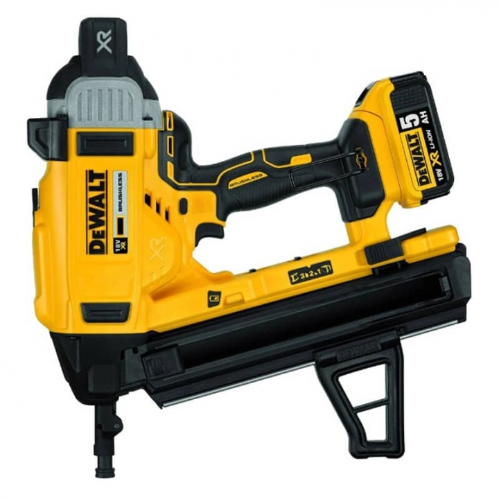 Акумуляторний цвяхозабивач DeWALT DCN890P2