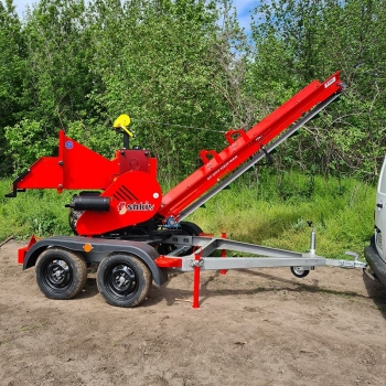 ИЗМЕЛЬЧИТЕЛЬ ВЕТОК TN-180BК3L PRO (Бензин 20 л.с.) с конвейерной лентой 3м на прицепе